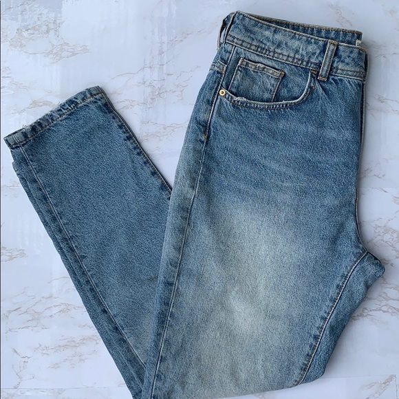 Zara Mom Fit Medium Wash Denim Jeans, size 8 - Picture 1 of 4